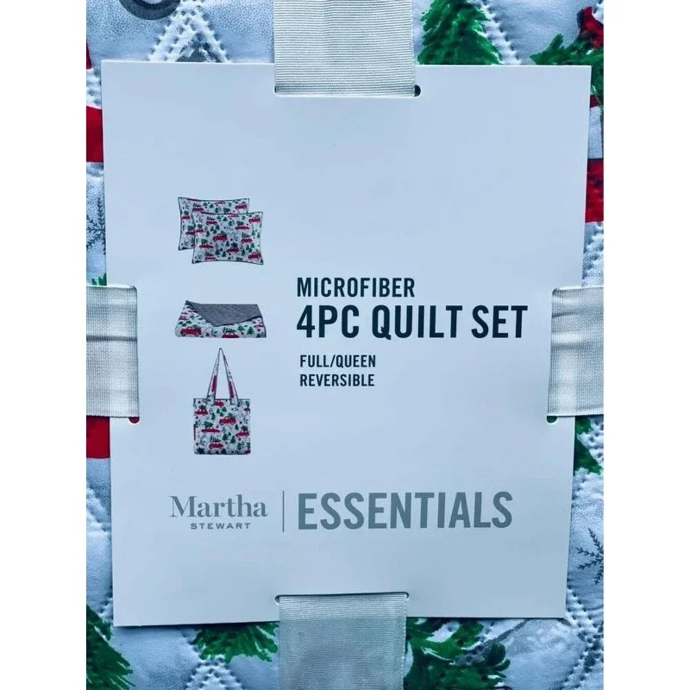Martha Stewart Christmas Truck Quilt 4 Pc Set Full/Queen Reversible